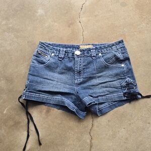 vtg y2k decree lace up Cowgirl cvnty low rise shorts